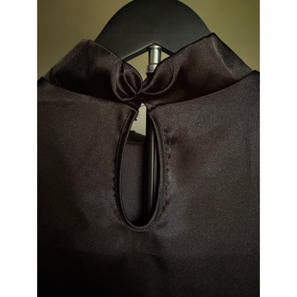 NWT Express Satin Mock Neck Blouse Black Long Sleeve Keyhole Top Large - Picture 5 of 7